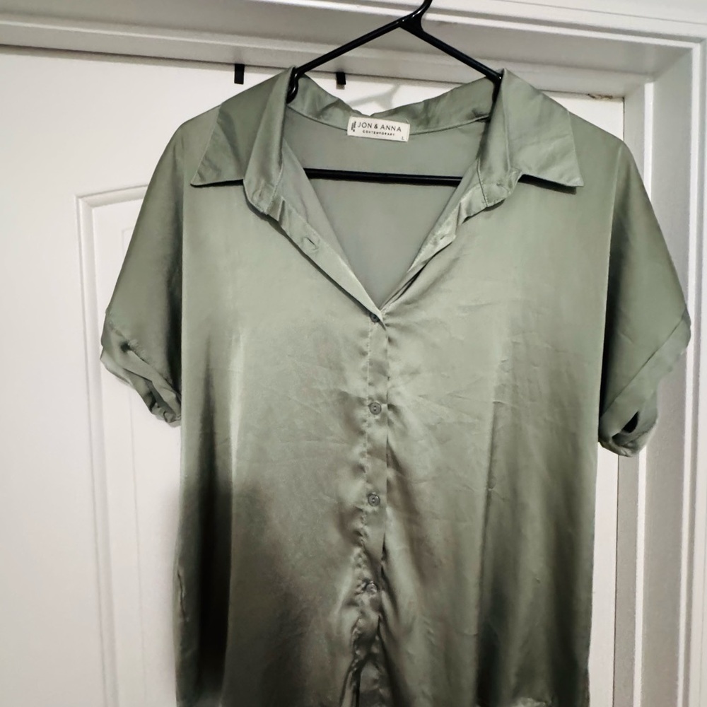 Jon & Anna Sage Green Blouse